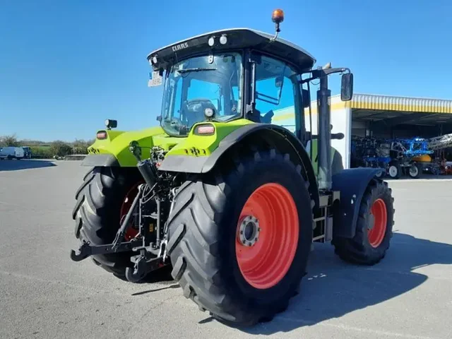 Occasion Claas ARION650 à ANTIGNY chez Groupe OUVRARD