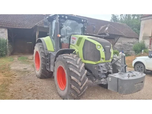 Occasion Claas AXION 810 à ANTIGNY chez Groupe OUVRARD