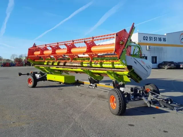 Occasion Claas LEXION7400 à ANTIGNY chez Groupe OUVRARD