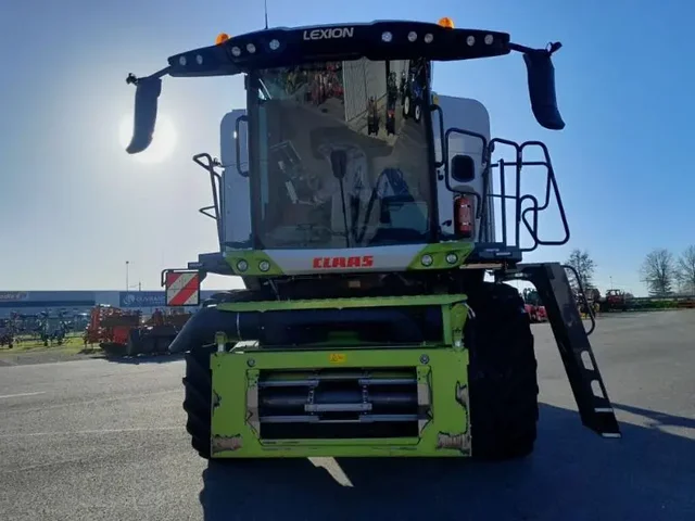 Occasion Claas LEXION7400 à ANTIGNY chez Groupe OUVRARD