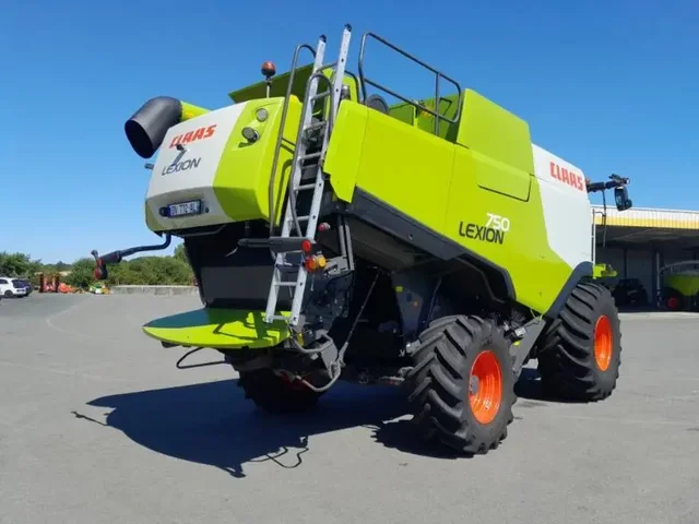 Occasion Claas LEXION750 à ANTIGNY chez Groupe OUVRARD