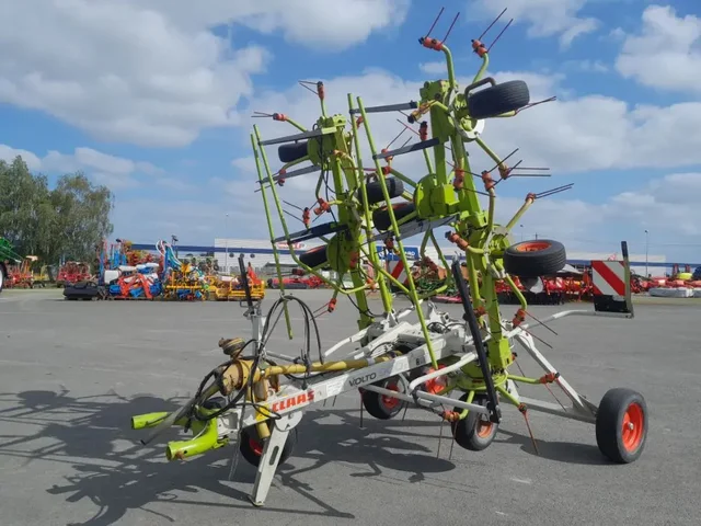 Occasion Claas VOLTO 900T à ANTIGNY chez Groupe OUVRARD