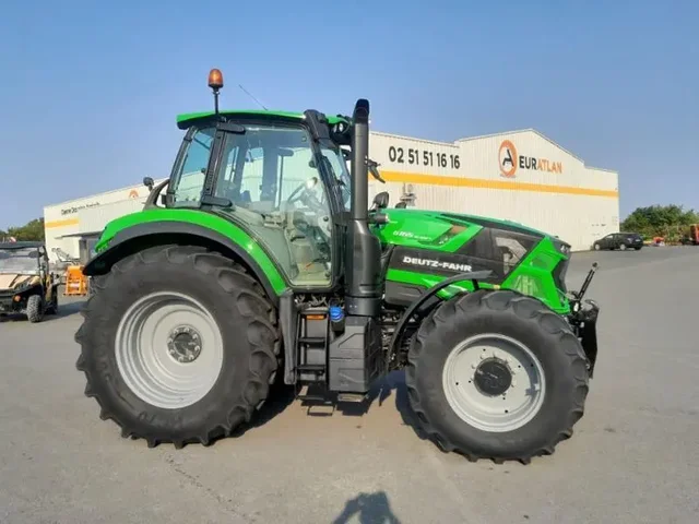 Occasion Deutz-Fahr 6165RC à ANTIGNY chez Groupe OUVRARD