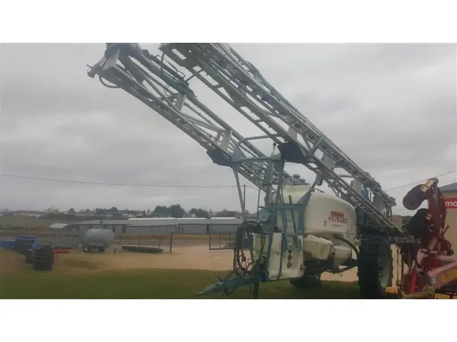 Occasion Evrard METEOR4100 à ANTIGNY chez Groupe OUVRARD