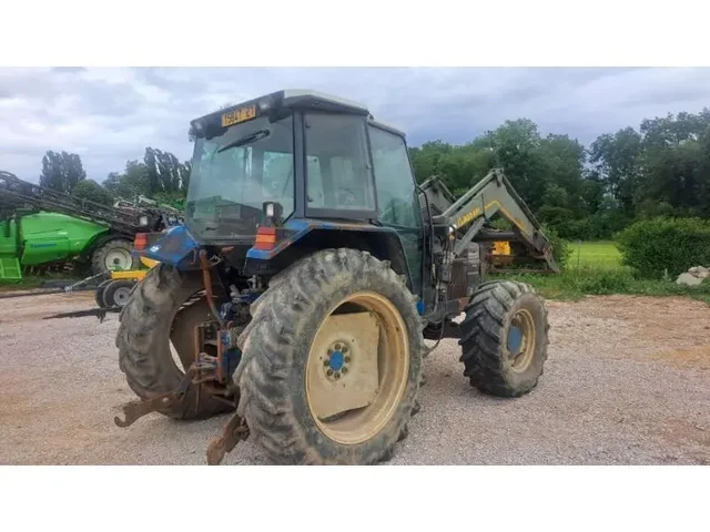 Occasion Ford 5640 SLE à ANTIGNY chez Groupe OUVRARD