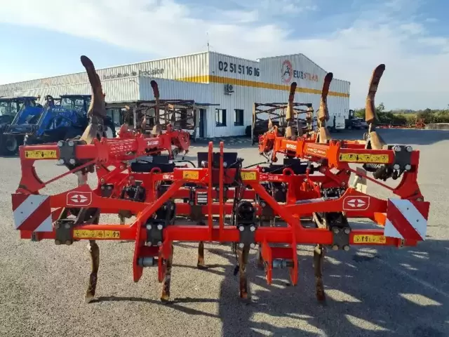 Occasion Grégoire-Besson CROSSLAND à ANTIGNY chez Groupe OUVRARD