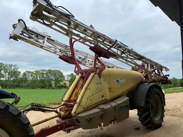 Occasion Hardi COMMANDER 3200 à ANTIGNY chez Groupe OUVRARD