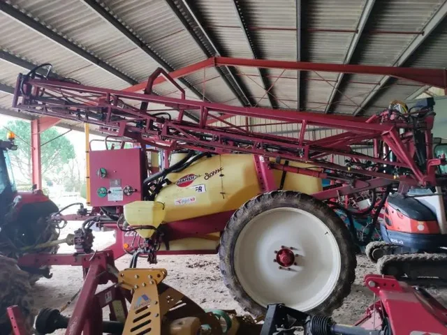 Occasion Hardi COMMANDER2200 à ANTIGNY chez Groupe OUVRARD