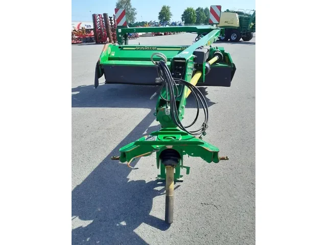 Occasion John Deere 1365 à ANTIGNY chez Groupe OUVRARD