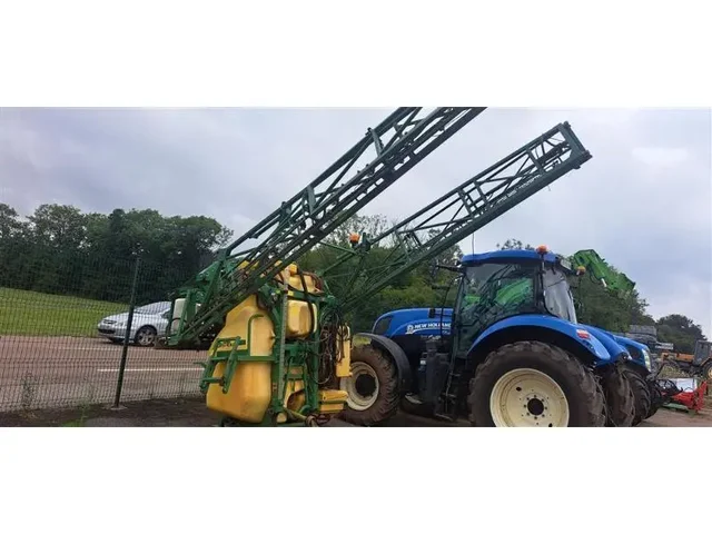 Occasion John Deere 512 à ANTIGNY chez Groupe OUVRARD