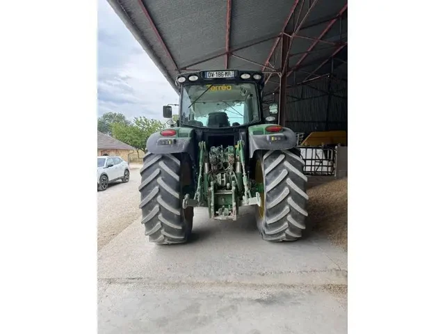 Occasion John Deere 6150R à ANTIGNY chez Groupe OUVRARD