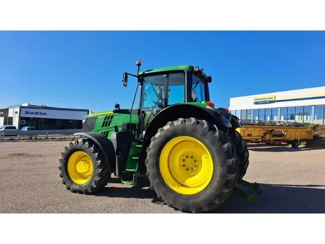 Occasion John Deere 6195M à ANTIGNY chez Groupe OUVRARD
