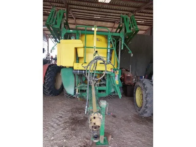Occasion John Deere M740I à ANTIGNY chez Groupe OUVRARD