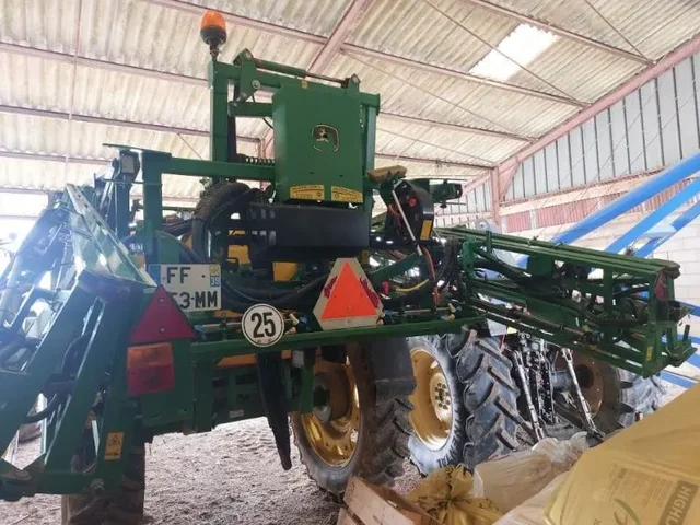 Occasion John Deere M740I à ANTIGNY chez Groupe OUVRARD