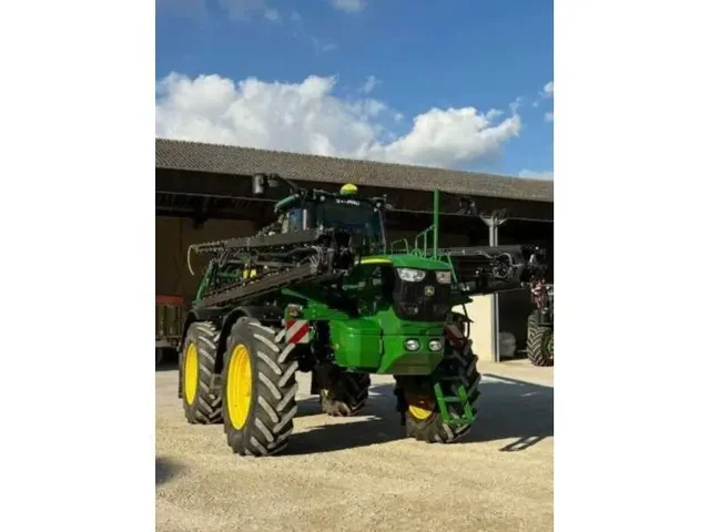 Occasion John Deere R4150I à ANTIGNY chez Groupe OUVRARD