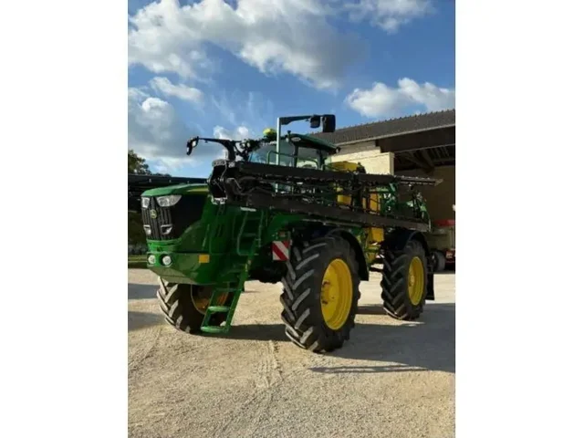 Occasion John Deere R4150I à ANTIGNY chez Groupe OUVRARD