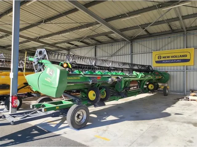 Occasion John Deere S780I à ANTIGNY chez Groupe OUVRARD