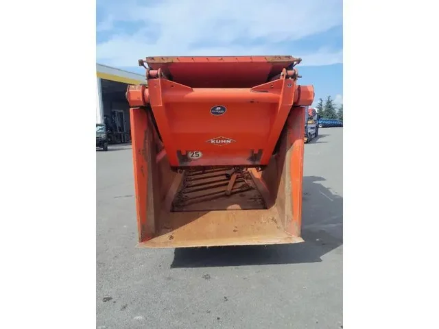 Occasion Kuhn ATHENOR6070 à ANTIGNY chez Groupe OUVRARD