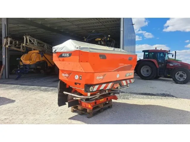 Occasion Kuhn AXIS40-2H-EMC à ANTIGNY chez Groupe OUVRARD