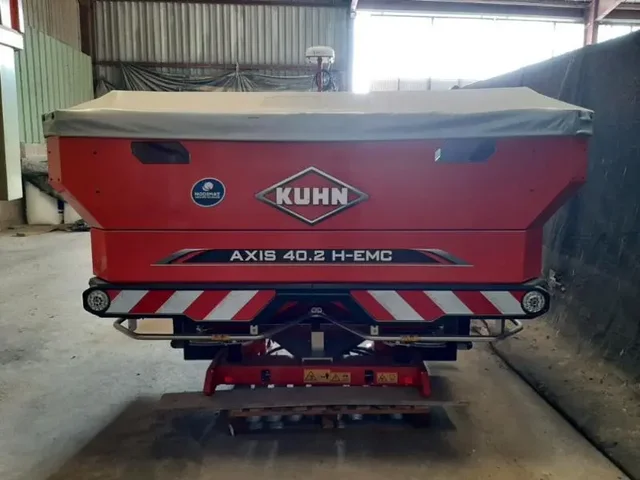 Occasion Kuhn AXIS40-2H-EMC à ANTIGNY chez Groupe OUVRARD