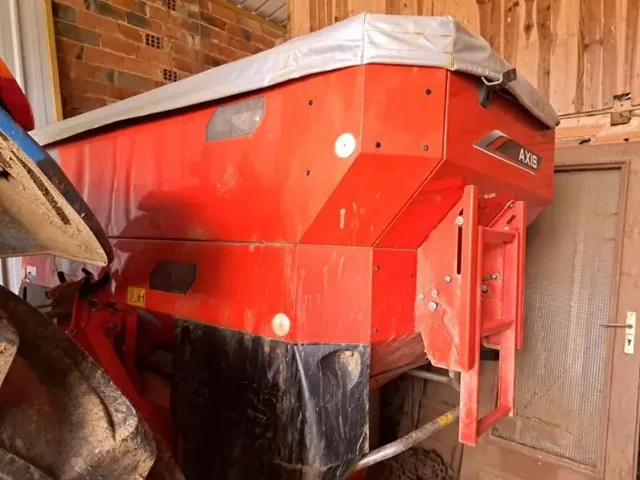 Occasion Kuhn AXIS40-2M-EMC-W à ANTIGNY chez Groupe OUVRARD