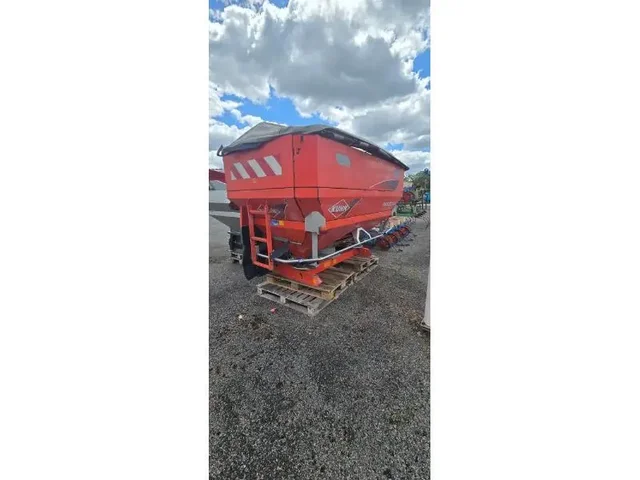 Occasion Kuhn AXIS50-1W à ANTIGNY chez Groupe OUVRARD