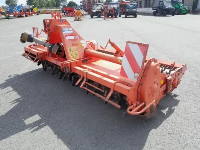 Occasion Kuhn EL102 à ANTIGNY chez Groupe OUVRARD