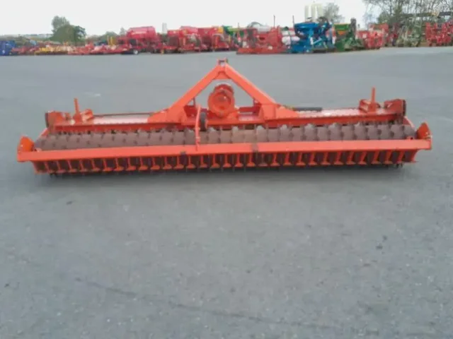 Occasion Kuhn HR4001D à ANTIGNY chez Groupe OUVRARD