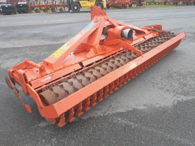 Occasion Kuhn HR4004D à ANTIGNY chez Groupe OUVRARD