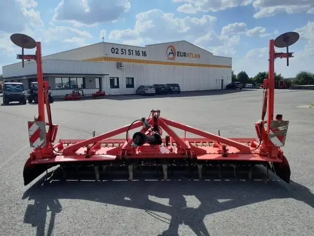 Occasion Kuhn HR404D à ANTIGNY chez Groupe OUVRARD