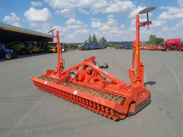 Occasion Kuhn HR404D à ANTIGNY chez Groupe OUVRARD