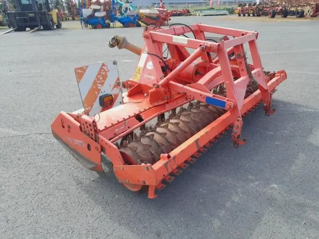 Occasion Kuhn HRB303D à ANTIGNY chez Groupe OUVRARD