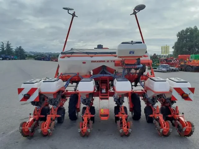 Occasion Kuhn MAXIMA2 à ANTIGNY chez Groupe OUVRARD