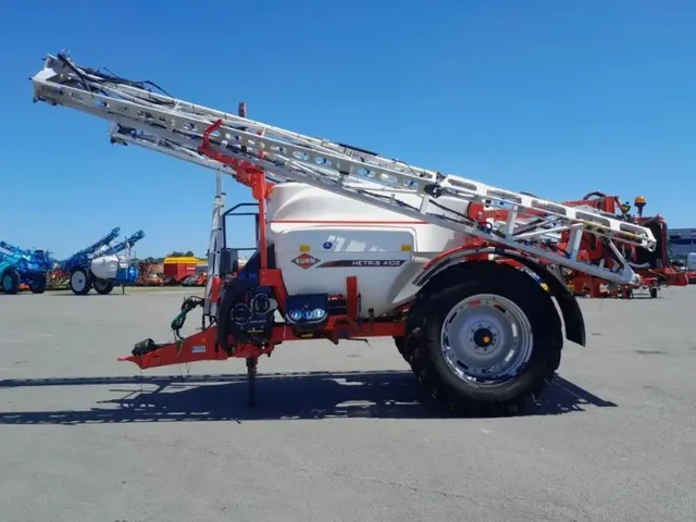 Occasion Kuhn METRIS4102 à ANTIGNY chez Groupe OUVRARD