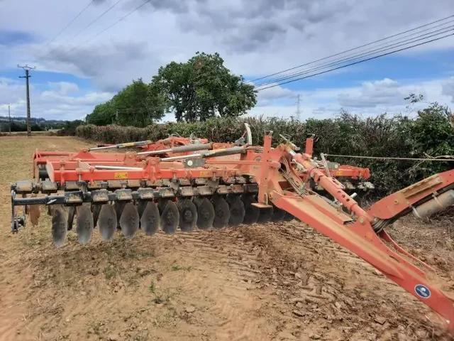 Occasion Kuhn OPTIMER-L5000 à ANTIGNY chez Groupe OUVRARD