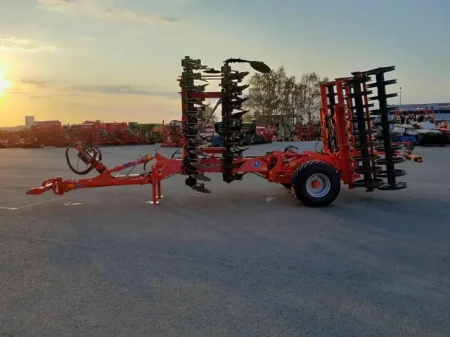 Occasion Kuhn OPTIMER-L5000 à ANTIGNY chez Groupe OUVRARD