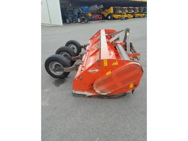 Occasion Kuhn RM320 à ANTIGNY chez Groupe OUVRARD