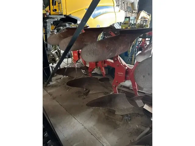 Occasion Kuhn VM120 à ANTIGNY chez Groupe OUVRARD