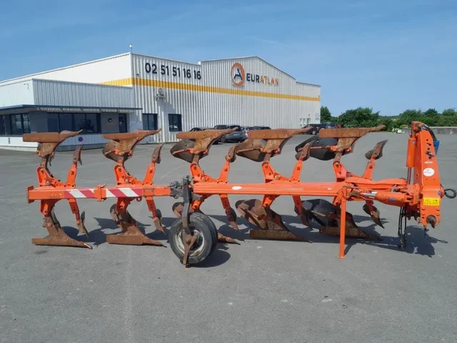 Occasion Kuhn VM122-5T à ANTIGNY chez Groupe OUVRARD