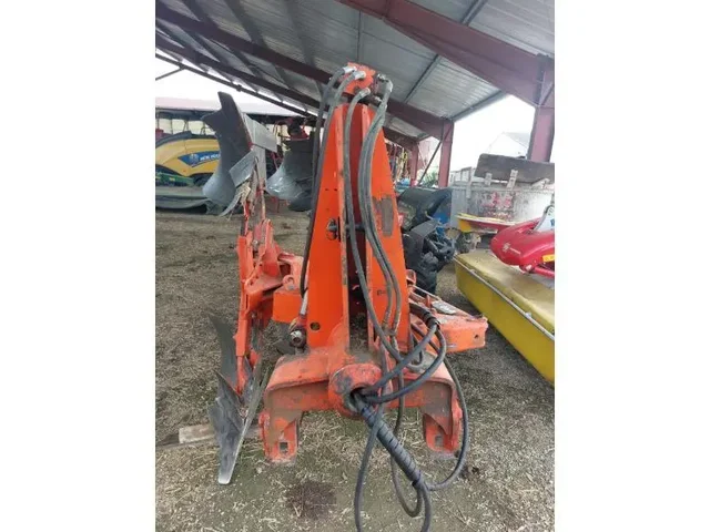 Occasion Kuhn VM153-5 à ANTIGNY chez Groupe OUVRARD