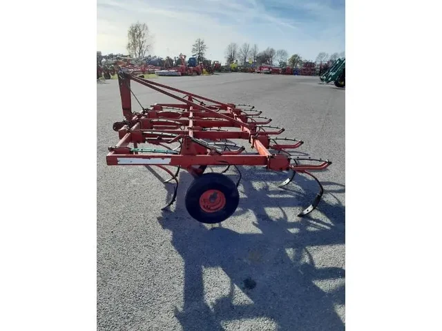 Occasion Kverneland CHISEL à ANTIGNY chez Groupe OUVRARD