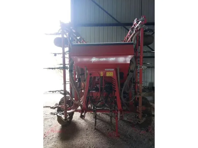Occasion Kverneland TS-DRILL à ANTIGNY chez Groupe OUVRARD
