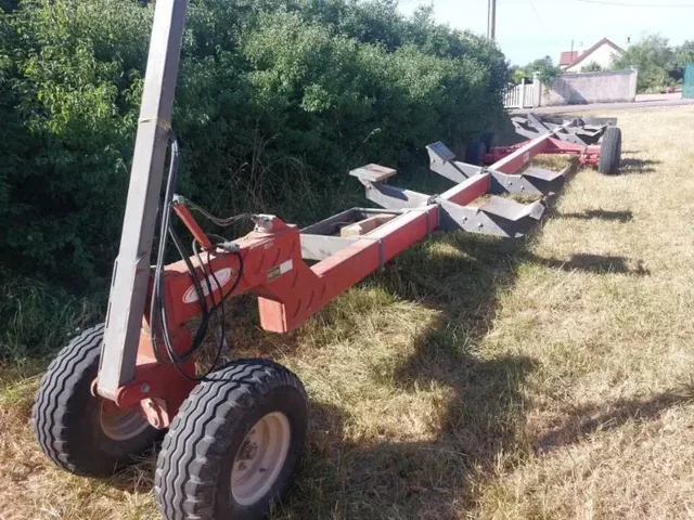 Occasion Massey Ferguson 9895 à ANTIGNY chez Groupe OUVRARD