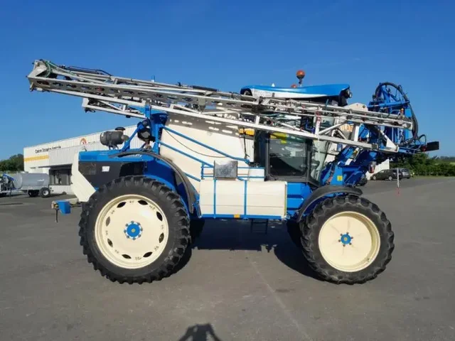 Occasion Matrot M24DHELLIOS à ANTIGNY chez Groupe OUVRARD
