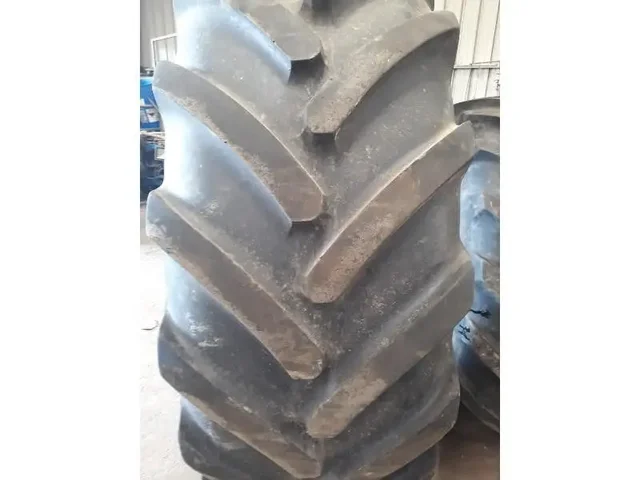 Occasion Michelin 710/75R42 AXIOBIB2 USURE 35% à ANTIGNY chez Groupe OUVRARD