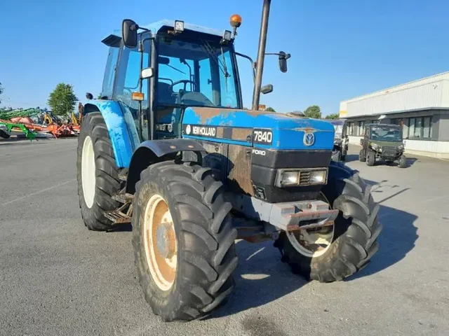 Occasion New Holland 7840 à ANTIGNY chez Groupe OUVRARD