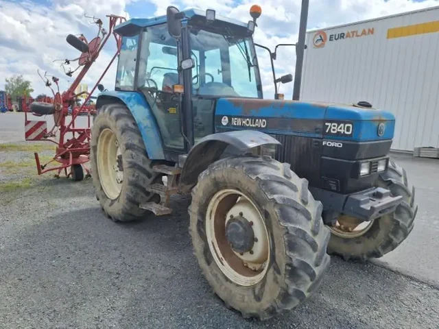 Occasion New Holland 7840 à ANTIGNY chez Groupe OUVRARD