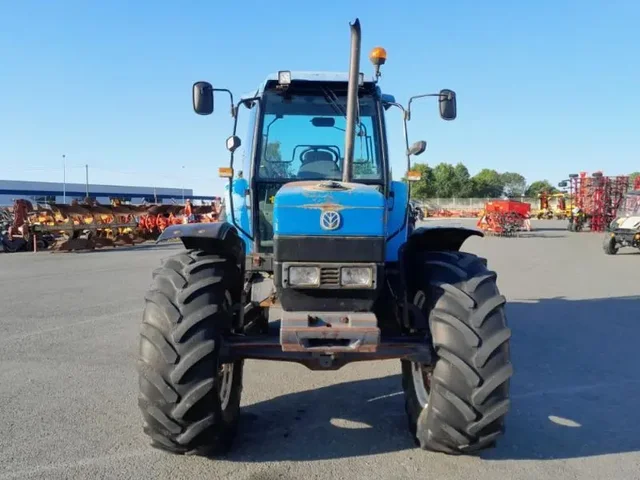 Occasion New Holland 7840 à ANTIGNY chez Groupe OUVRARD