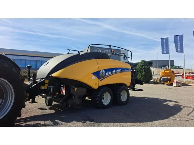 Occasion New Holland BB1290PLUS à ANTIGNY chez Groupe OUVRARD