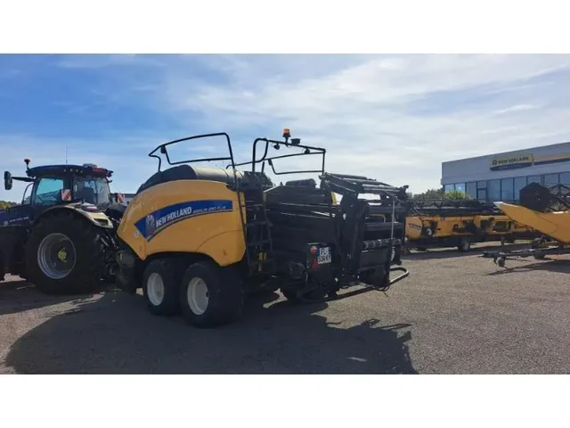 Occasion New Holland BB1290PLUS à ANTIGNY chez Groupe OUVRARD